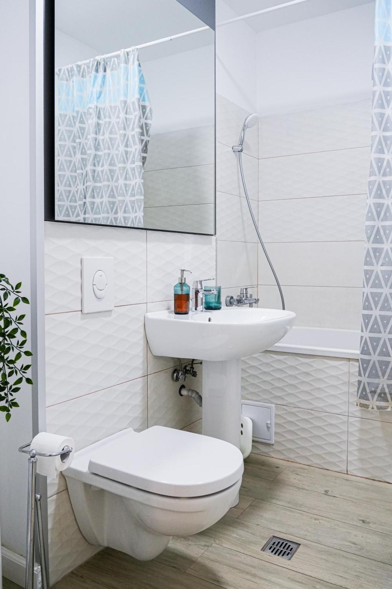 Maria - Modern Apartment With Parking And Workspace Bukares Bagian luar foto