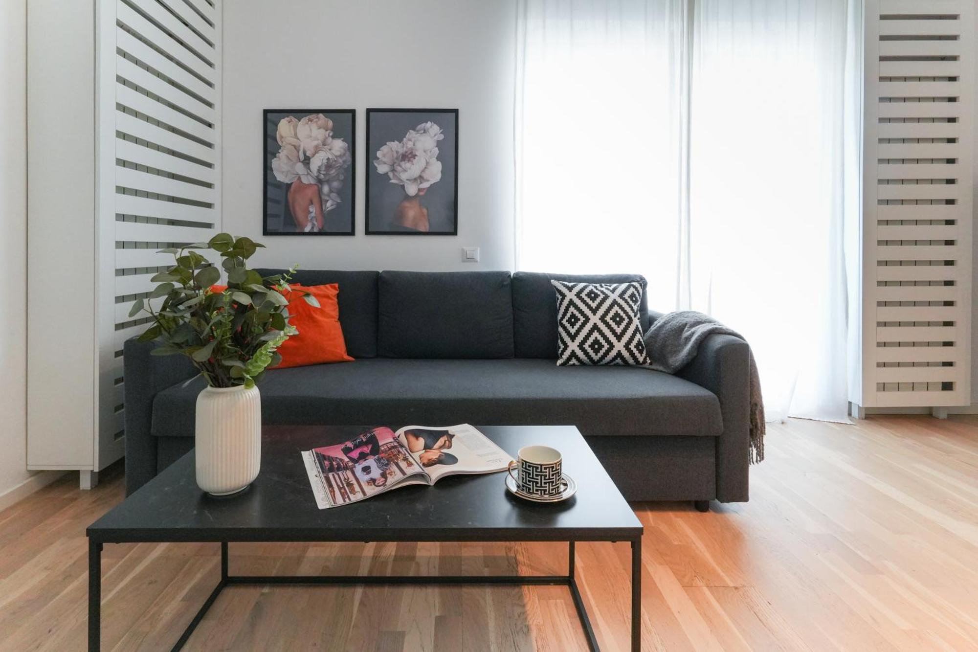 Maria - Modern Apartment With Parking And Workspace Bukares Bagian luar foto